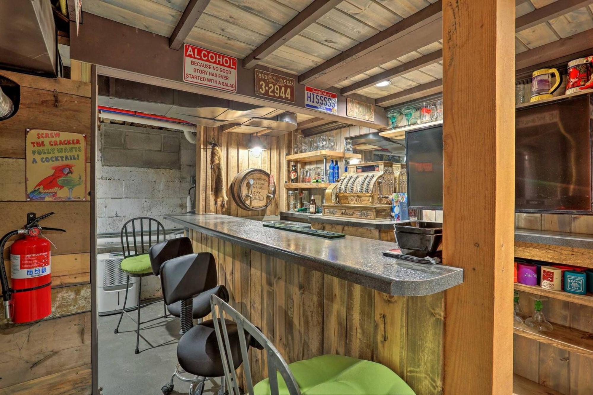 Cozy Custer Cottage W Deck: Walk To Shops Food Extérieur photo