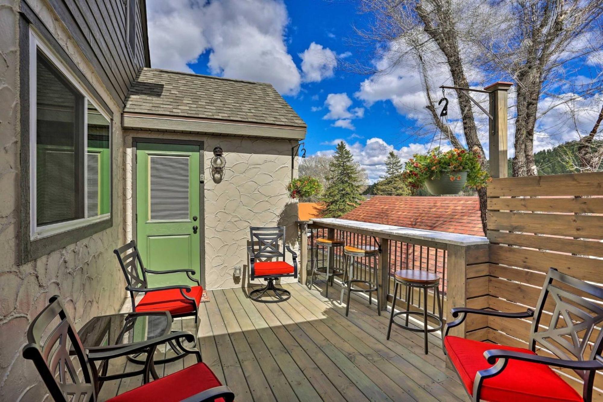 Cozy Custer Cottage W Deck: Walk To Shops Food Extérieur photo